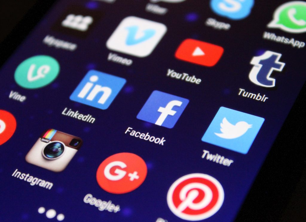 publicité réseaux sociaux